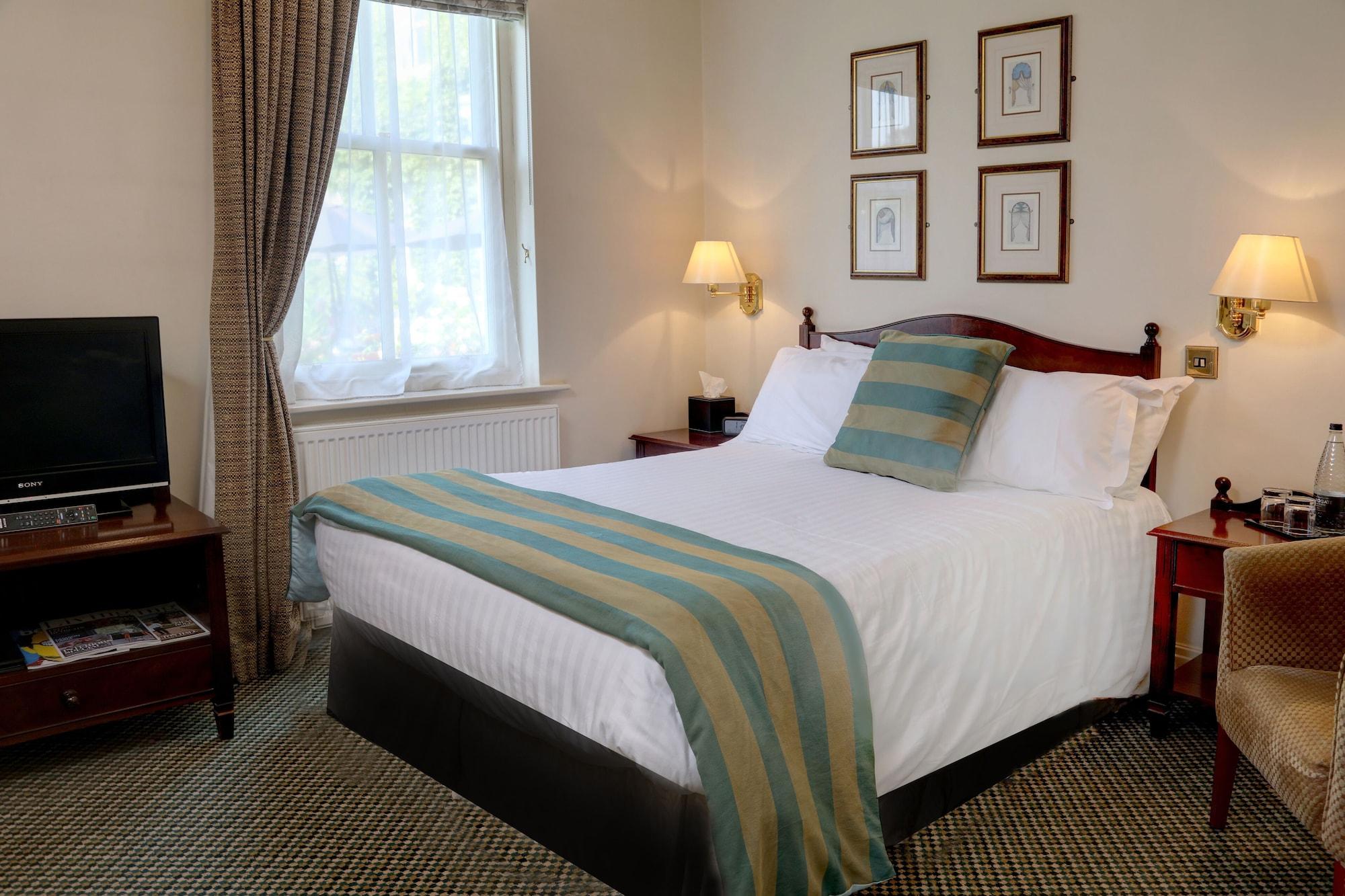 Western Forest And Vale Hotel 3*