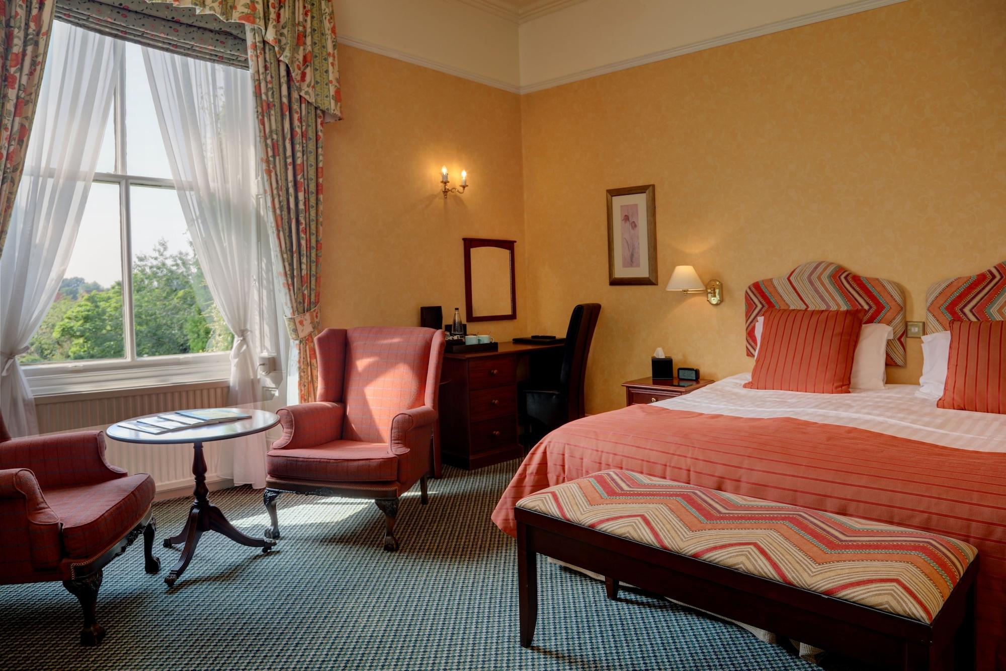 Western Forest And Vale Hotel 3*