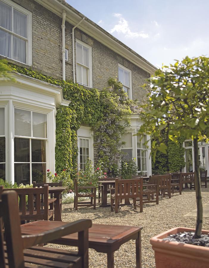 Western Forest And Vale Hotel 3*
